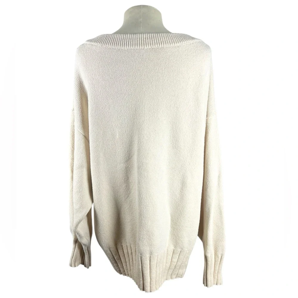 Free People Street Fair Tunic Sweater size Medium‎ ivory over-sized